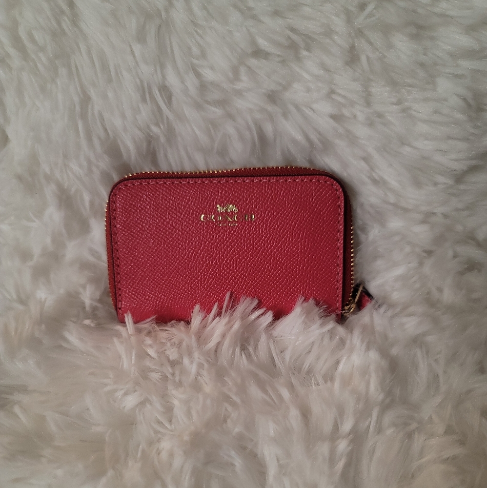 Coach zip around card Wallet